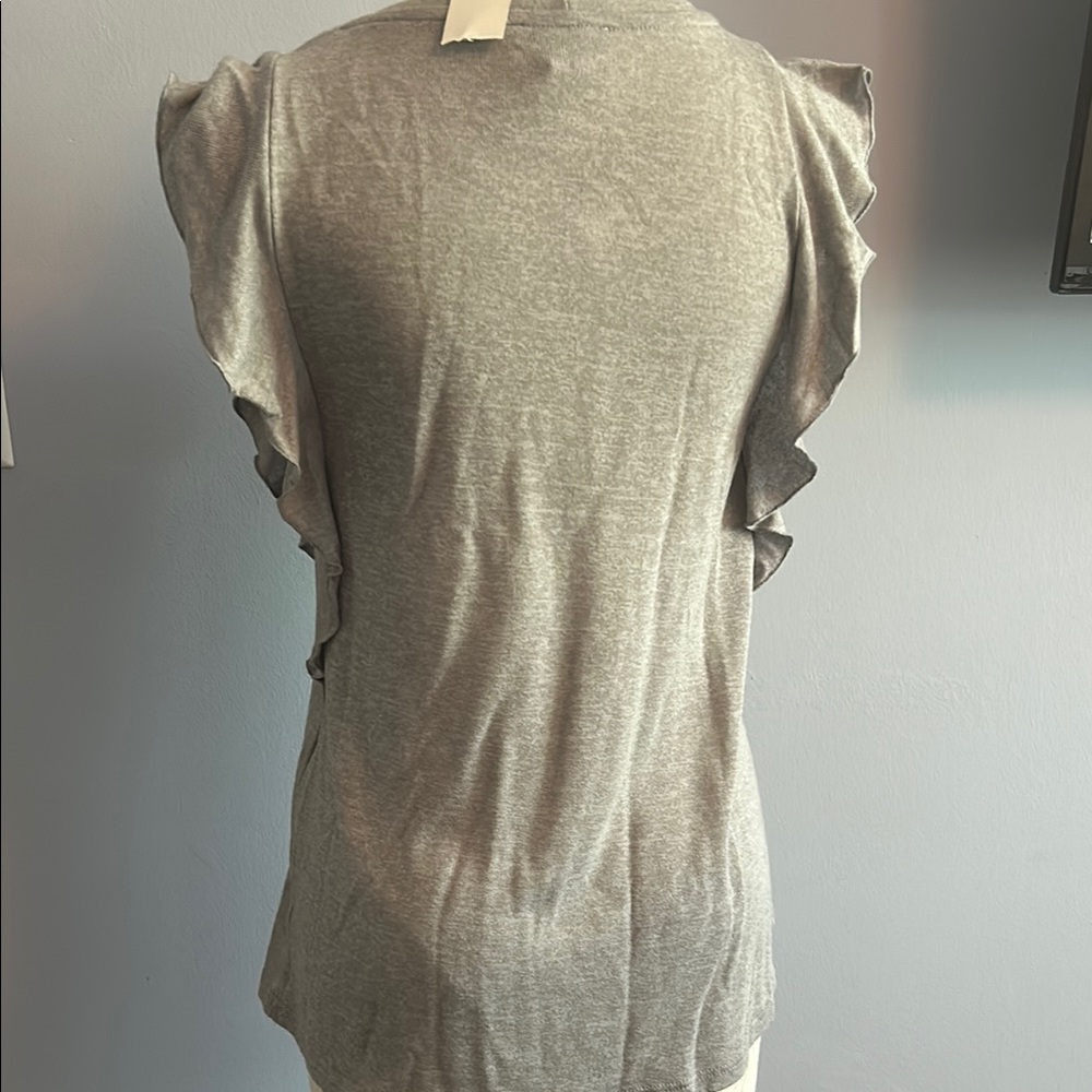 Gray Ruffled Flutter Sleeve Tank Top - Picture 3 of 6